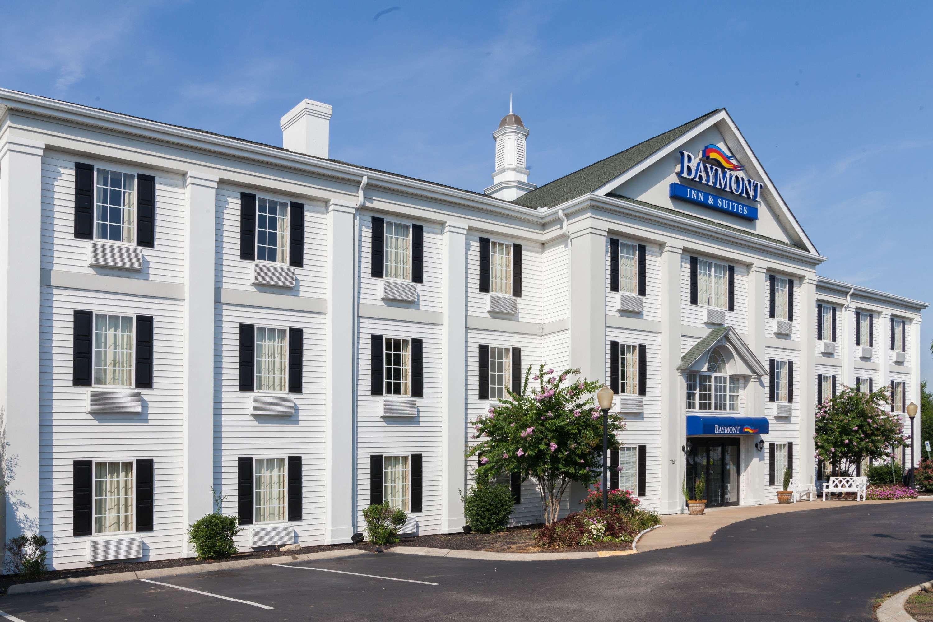 Baymont By Wyndham Columbia Maury Hotel Екстериор снимка